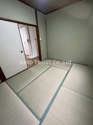 藤井ビルの内装|明るい色調の室内です