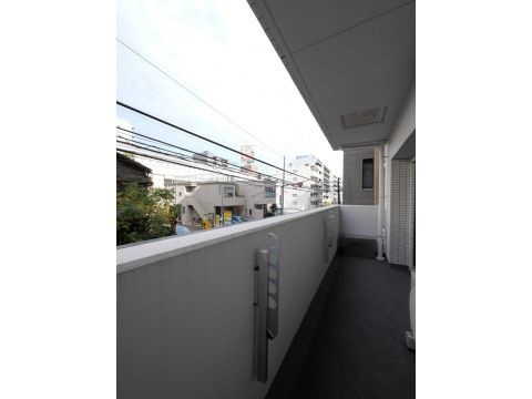 クオリタス菊川のバルコニー