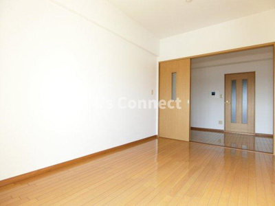 【居間・リビング】 | ブライトンコート仙台 | ６．５帖の洋室です。