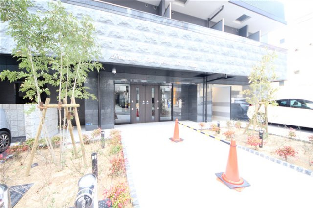 【エントランス】 | プレサンス堺筋本町ディスティニー