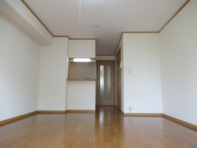 Ｓｕｎｓｅｔ　Ｃｏｕｒｔ　Ⅱの居間・リビング