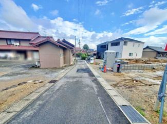 【前面道路含む現地写真】