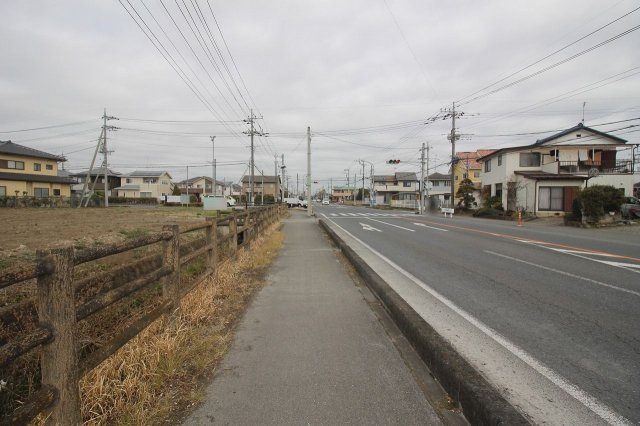 壬生町表町の前面道路含む現地写真|東側道路（2022年3月撮影）