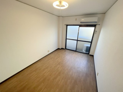 【居間・リビング】 | ゴールドハイツ