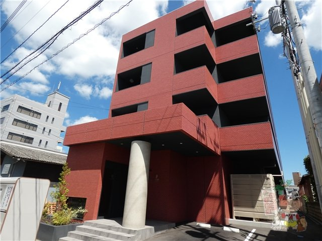 アロウル大元駅前の外観