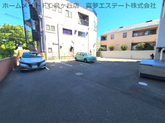 【駐車場】