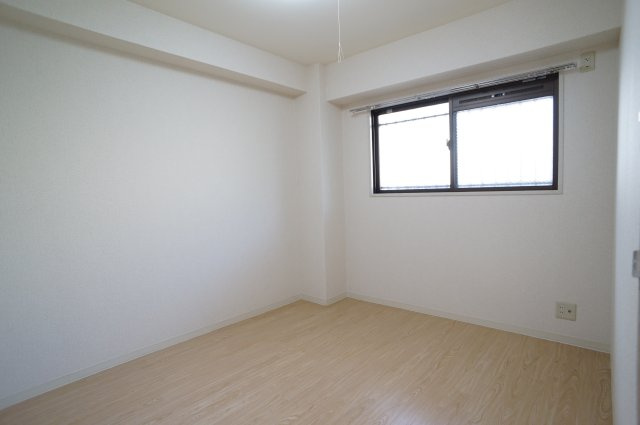 エルフォンテ宝塚南口の寝室