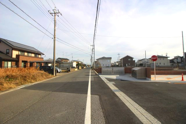 《分譲地》小山市横倉分譲地　全18区画の外観|分譲地北西側道路（2024年12月撮影）