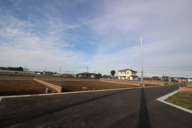 《分譲地》小山市横倉分譲地　全18区画の外観|分譲地西側の区画（2024年12月撮影）