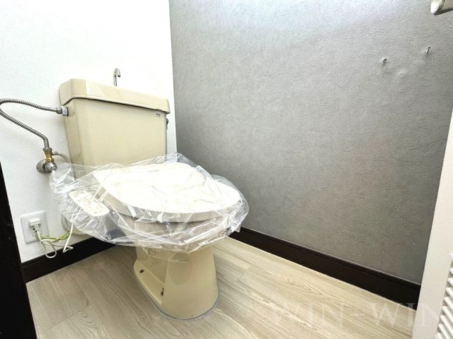 ARPOADOR Ⅰのトイレ|イメージ（同施工会社同一モデルの写真です）