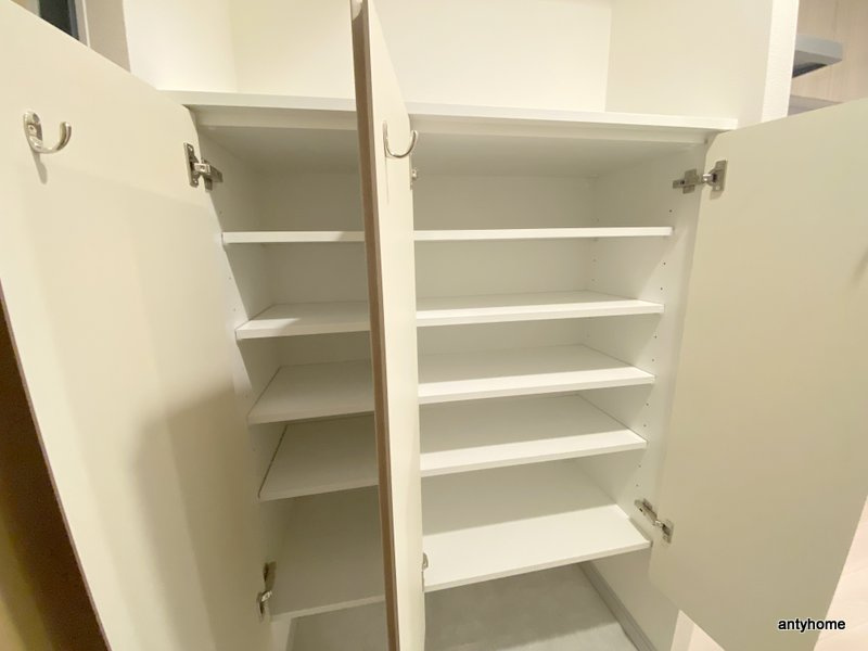 ワールドアイ大阪城EASTアドバンス 仲介手数料無料の収納