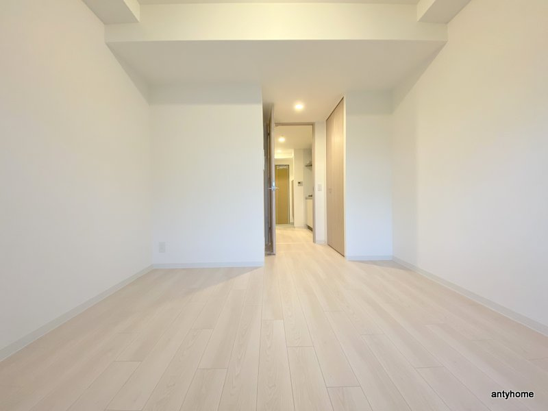 ワールドアイ大阪城EASTアドバンス 仲介手数料無料の居間・リビング