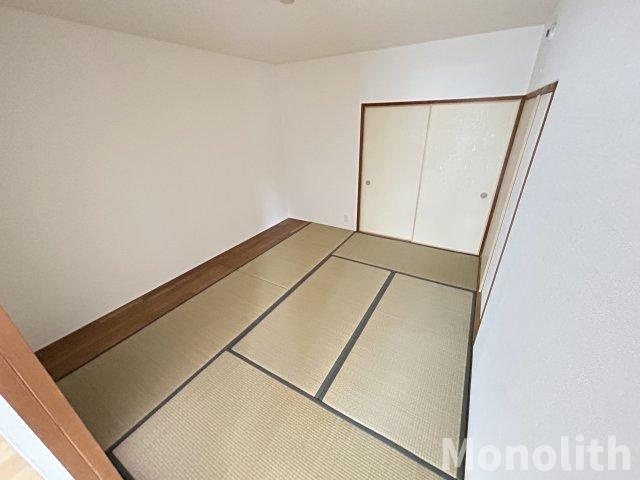 和泉市鶴山台３丁目の賃貸マンションの和室