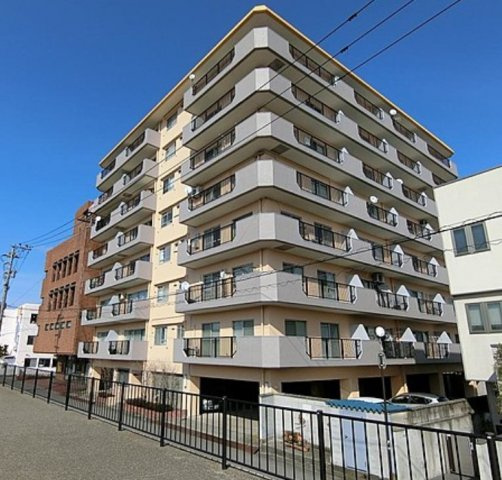福井グランドハイツ　の外観