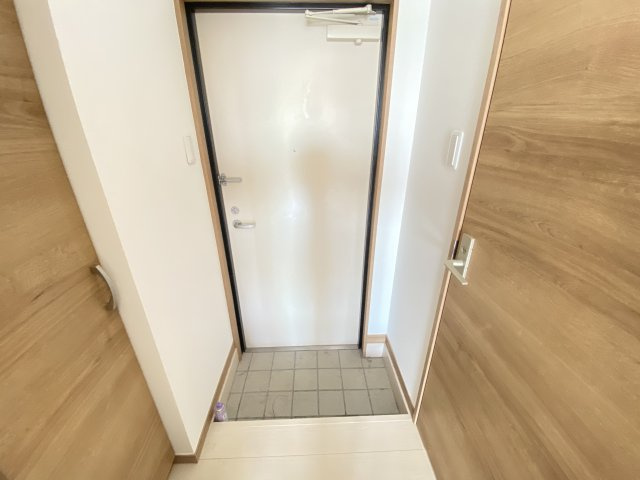 グラントレス松戸　の玄関