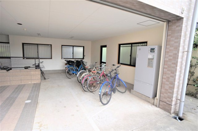 【エントランス】 | スプリングス弐千