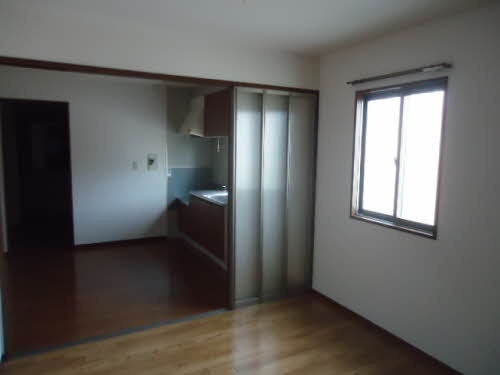 ヴィリジアン・ガーデンD・F・Gの居間・リビング|こちらのリビングで趣味の時間をお楽しみください