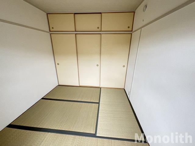 鶴山台36号棟の和室