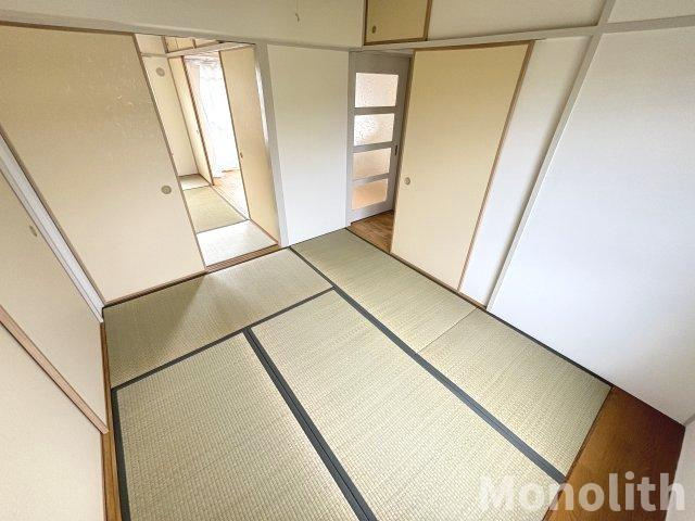 鶴山台36号棟の和室