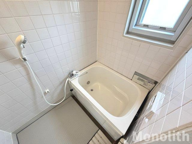 鶴山台36号棟の浴室