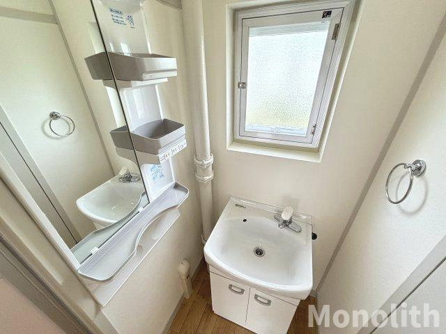 鶴山台36号棟の洗面所