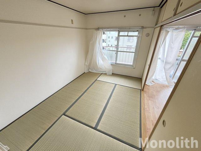 鶴山台36号棟の和室