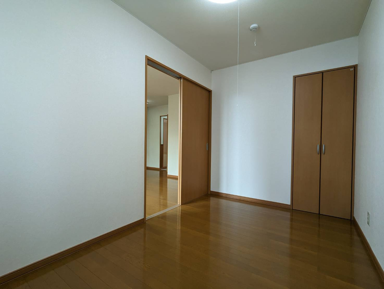 エコハウス幸の洋室