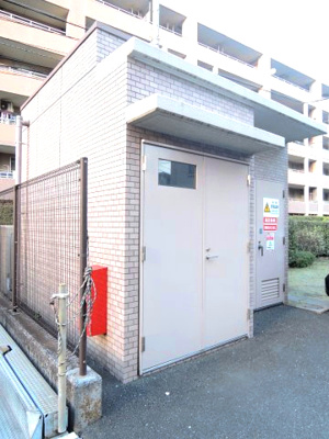 【その他共用部分】 | ルイシャトレ鶴見ウエストコート | 敷地内ゴミ置き場です。