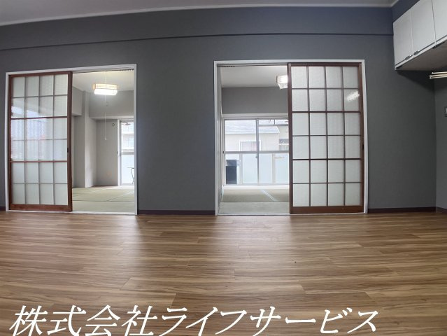 【居間・リビング】 | 新大阪ファイナンスA・B棟 | リビング/角部屋