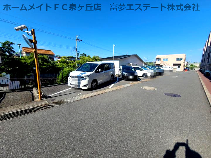 ニュー泉北マンションの駐車場