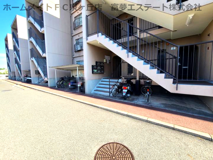 ニュー泉北マンションのロビー