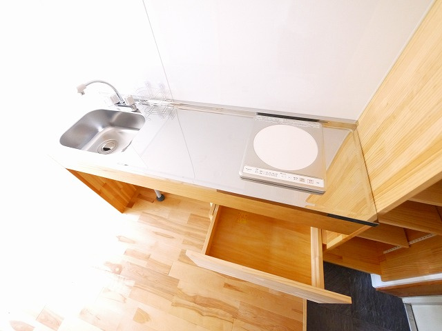 シティパレス21西大寺P-1のキッチン|コンパクトなキッチンで掃除もラクラク