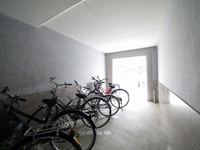 シティパレス21西大寺P-1のその他共用部分|駐輪場