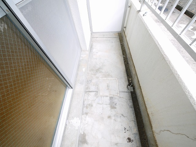 シティパレス21西大寺P-1のバルコニー|広々としたバルコニーです