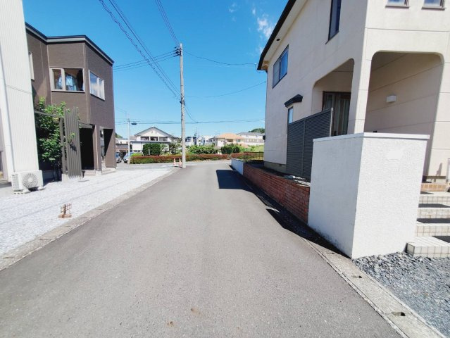 八戸市大字妙字黒ヶ沢の前面道路含む現地写真