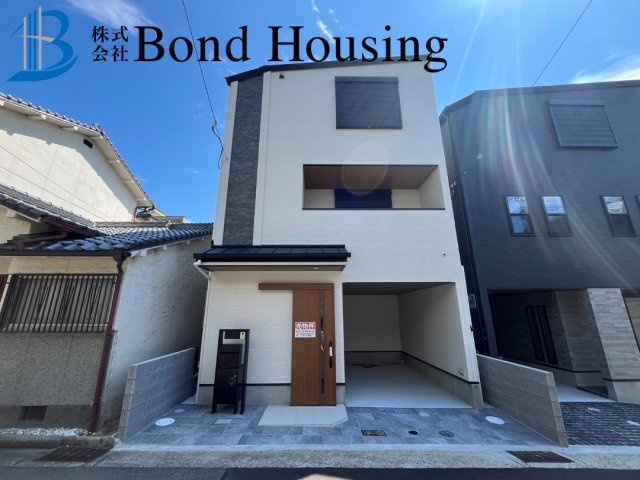 「朝霧駅徒歩8分」「充実装備」狩口台 全2棟A号棟の外観