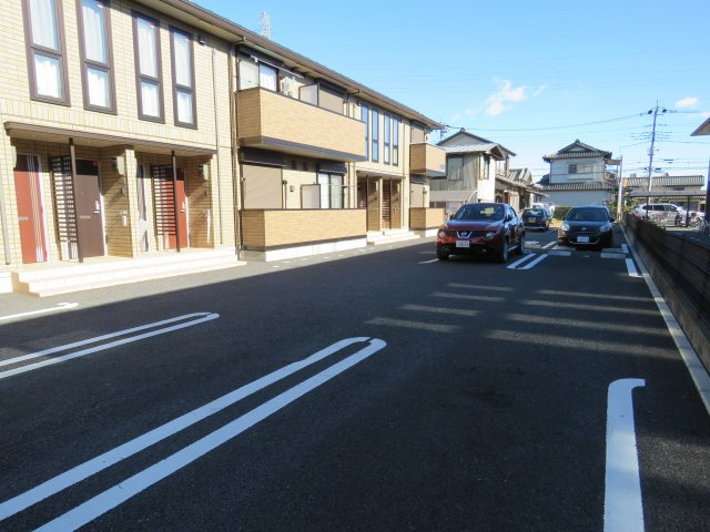 アリエッタの駐車場