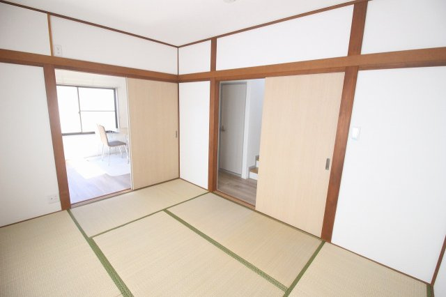 壬生町安塚の和室|リビングと間続きなので、使い勝手良好です！