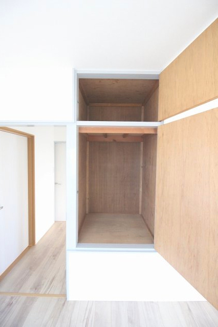 壬生町安塚の収納|2階北東側の洋室の収納スペースです