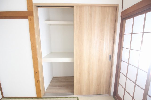 壬生町安塚の収納|2階の6帖の和室の押し入れ