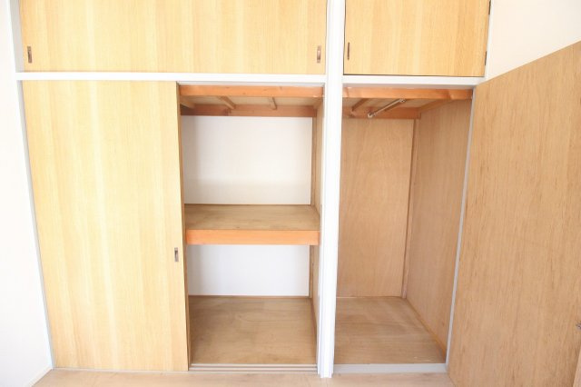 壬生町安塚の寝室|2階西側の洋室の収納