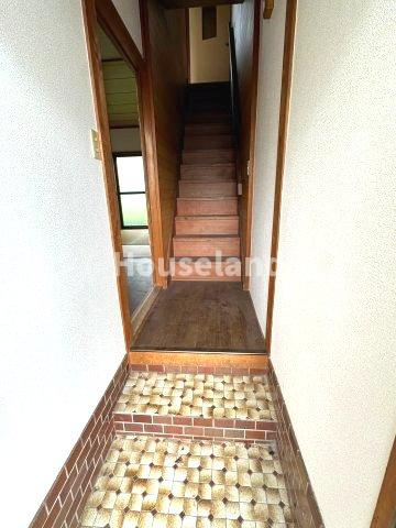 昌和住宅の玄関