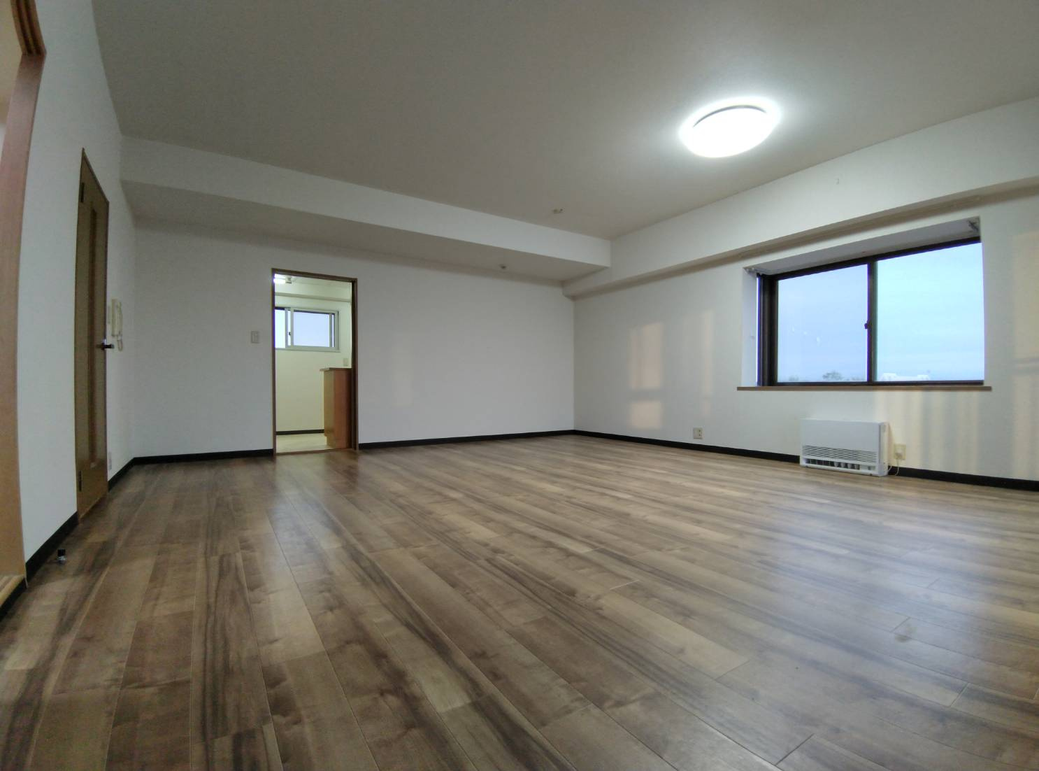 芦野マンションの居間・リビング