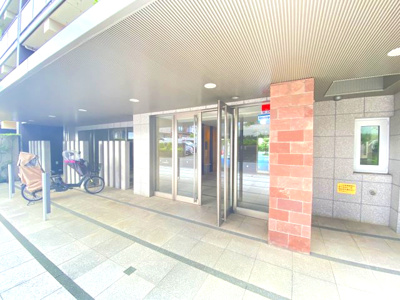 【エントランス】 | リリーベル東戸塚サーモス | エントランス部分です。