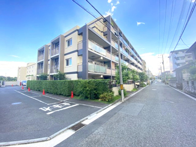 【外観】 | リリーベル東戸塚サーモス | 総戸数60戸、2007年5月築、管理人は日勤勤務につき管理体制良好です♪