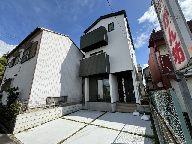 Terrechez中川区中花町1期｜名古屋市の戸建ならホームアップの駐車場|並列2台駐車可能