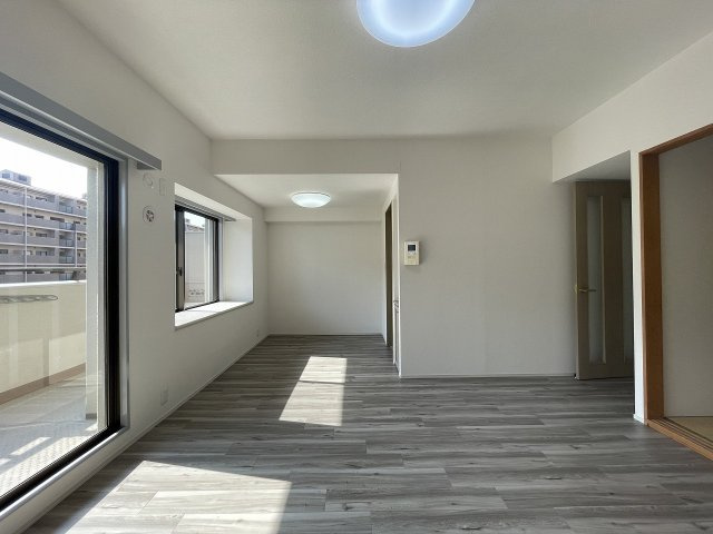 【居間・リビング】の画像