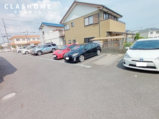 アブニールB　　刈谷市近郊の賃貸ならクラスホーム刈谷店の駐車場