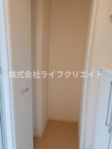 ホワイトミーティアAの収納