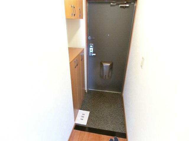 メルヴェールの玄関|同物件別部屋